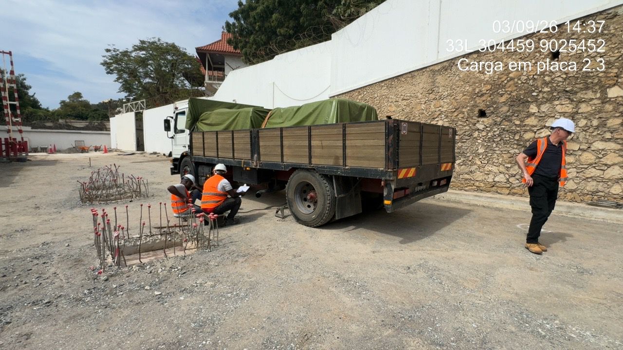 Ensaio de Carga em Placa